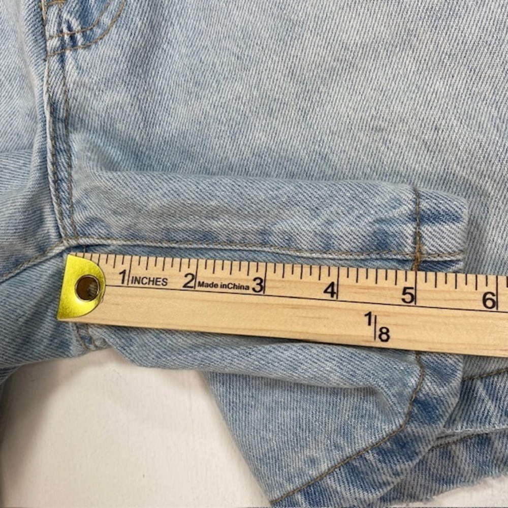 Forever 21 90s Short Light Wash Distressed High Waist Denim Shorts Size 28 NEW - Picture 5 of 9